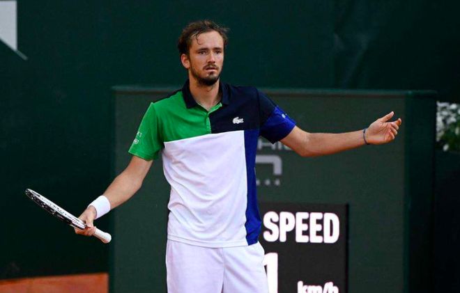 西蒙斯在篮 西蒙斯在篮