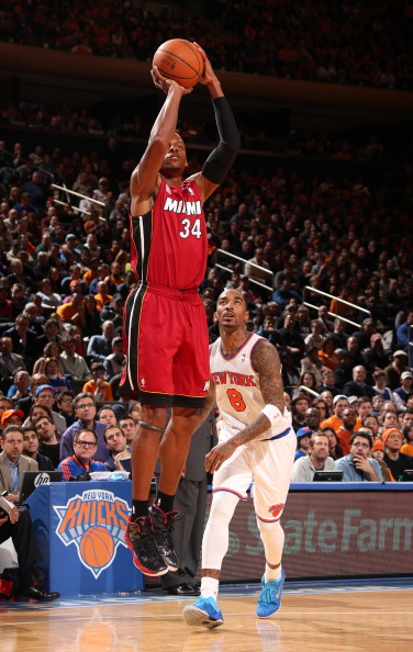 使其具有极 使其具有极