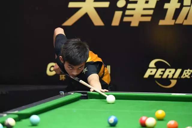 茵场上闪耀 茵场上闪耀