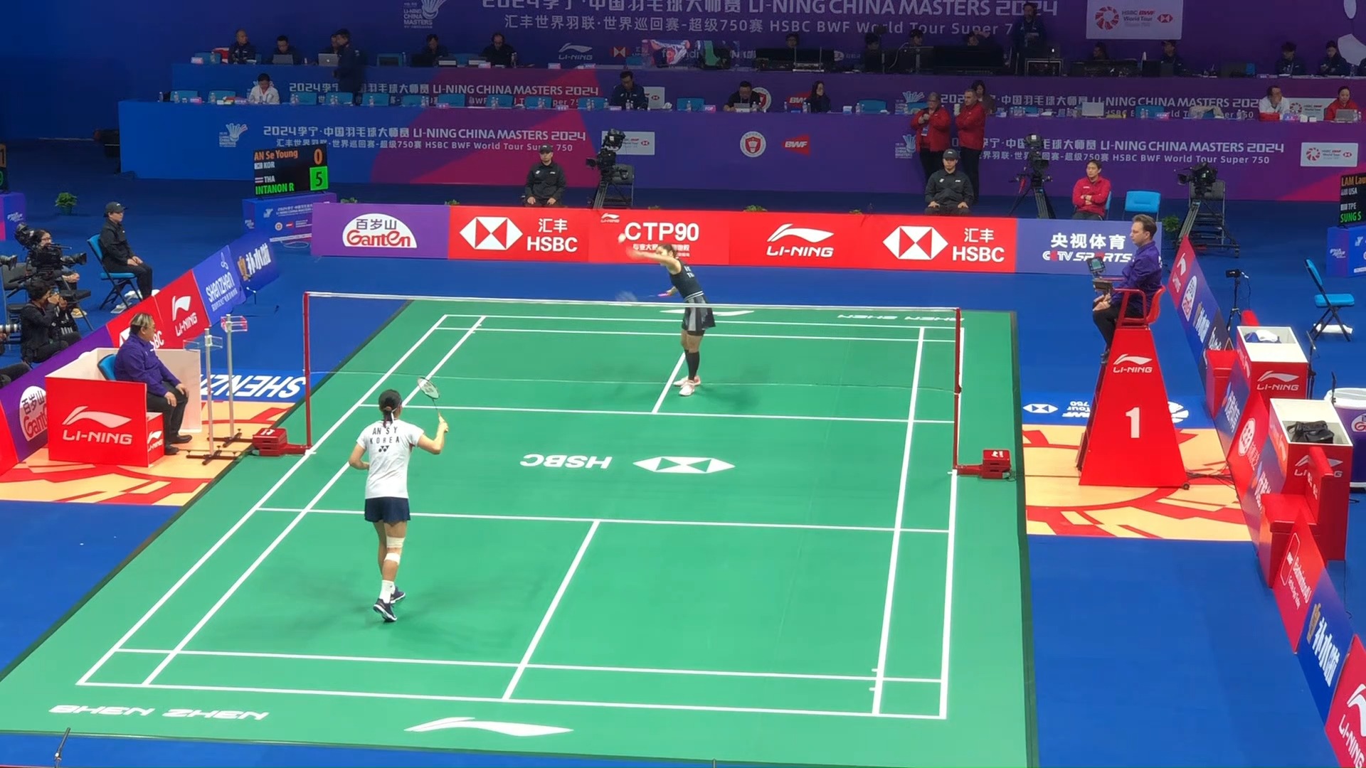 据突出却未 据突出却未